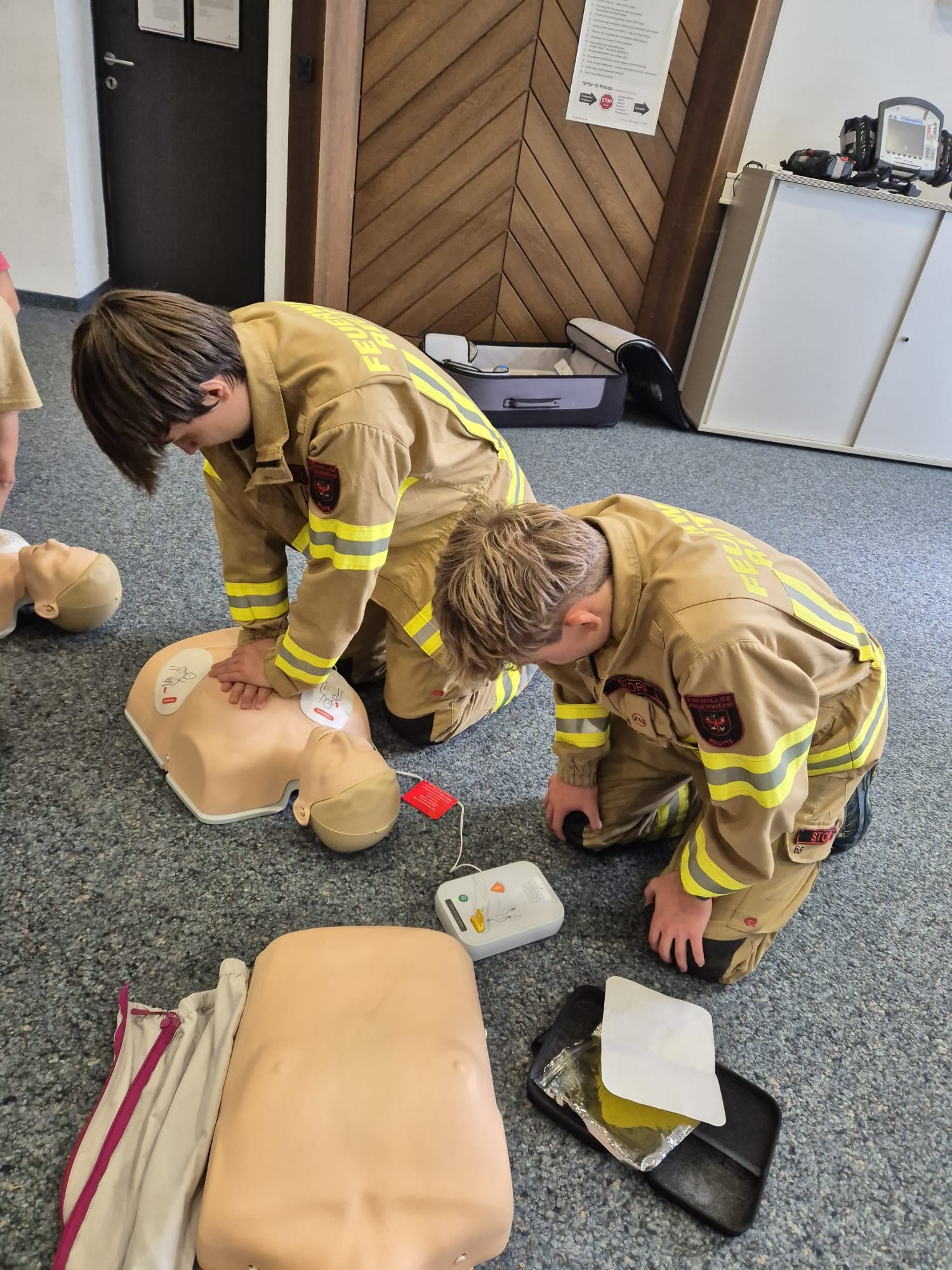 Erste-Hilfe-Kurs für die Feuerwehren im Bezirk Reutte
