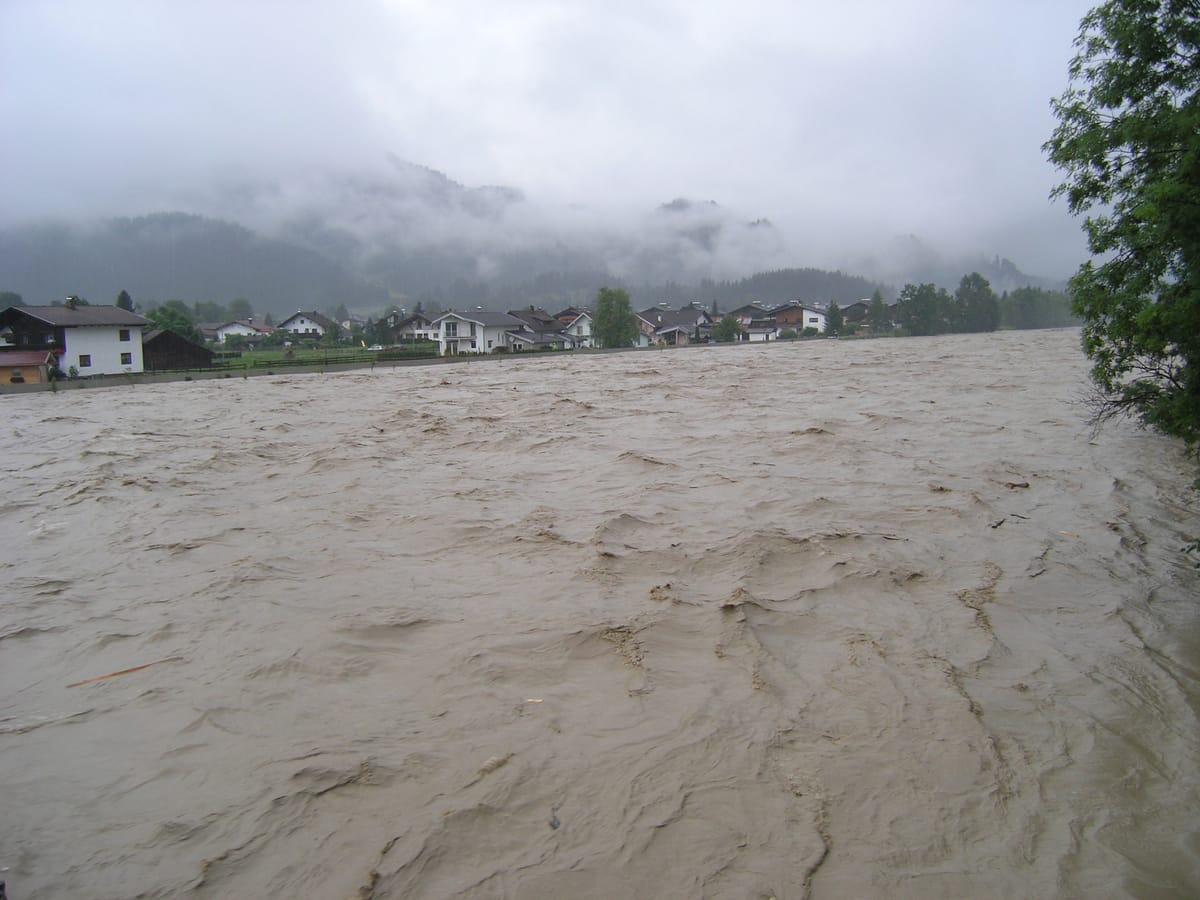 Der Lech führt Hochwasser