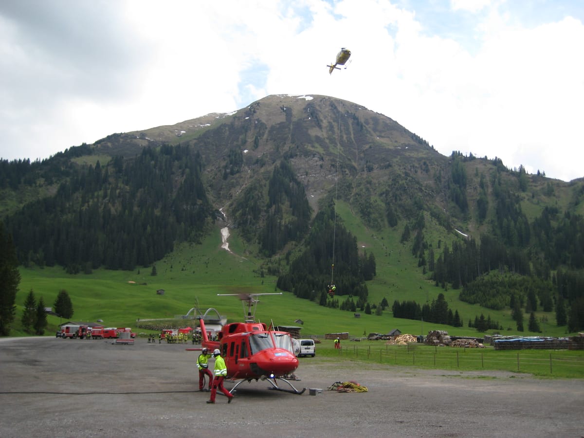 Bezirks-Hubschrauber-Übung in Berwang