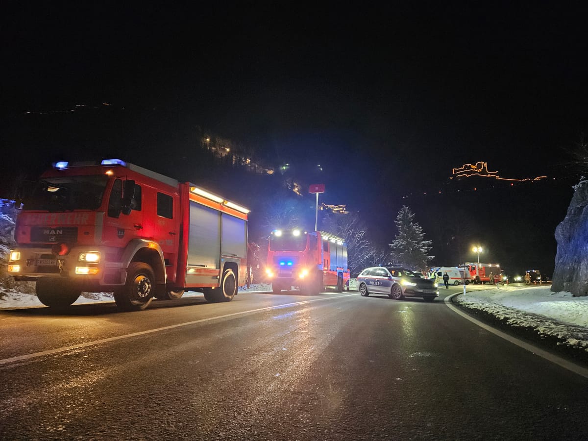 Unfall zweier PKW im Bereich der Ewigkeitskurve