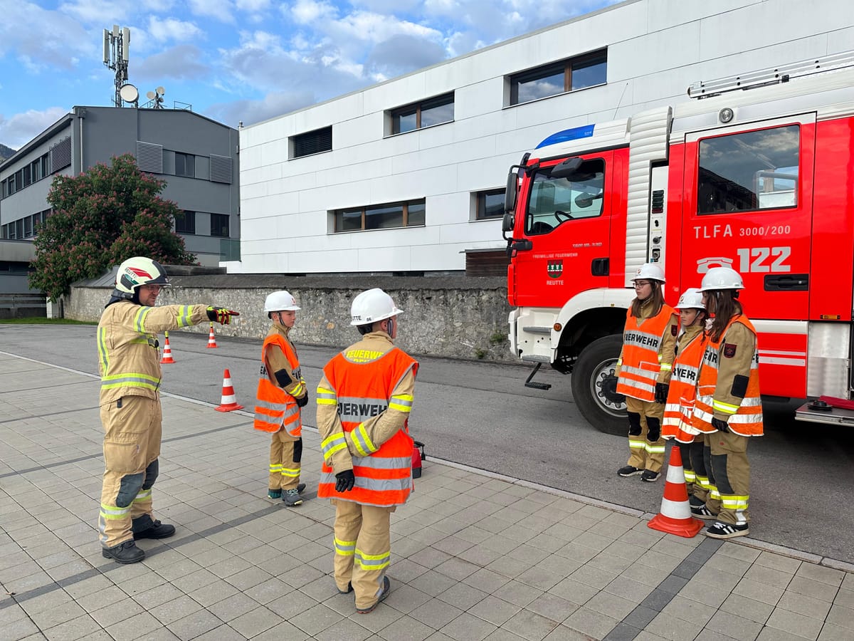 Jugendprobe: Absicherung einer Unfallstelle