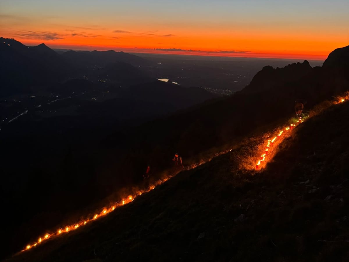 Herz-Jesu-Bergfeuer am Koflerjoch 2025