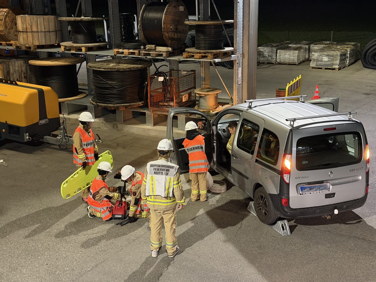 Jugendfeuerwehr bewältigte Verkehrsunfall