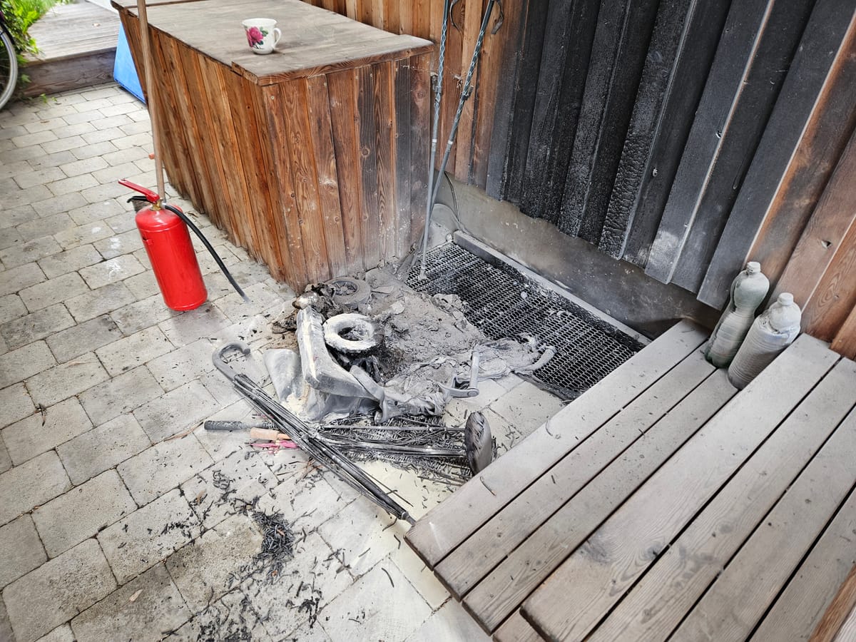 Brand eines Mülleimers in der Oberlüss